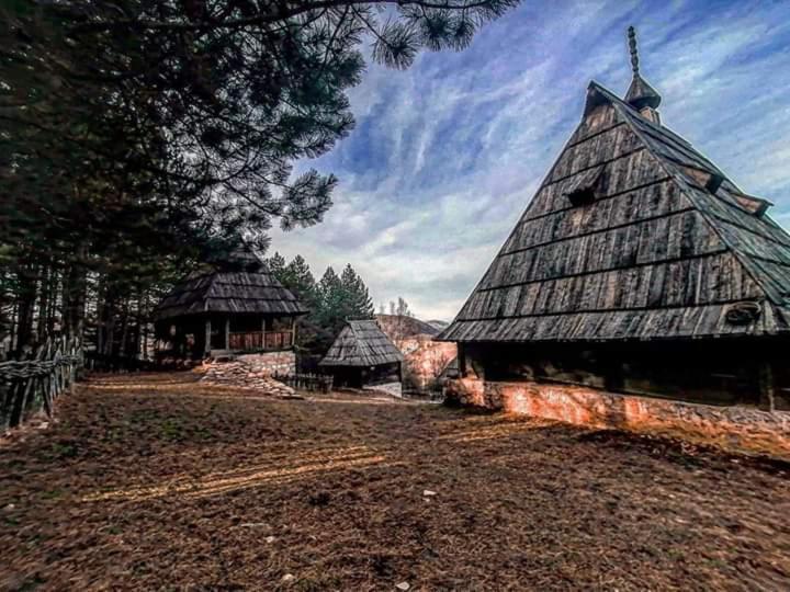 Seoski Turizam Melovic Rozanstvo Exterior photo