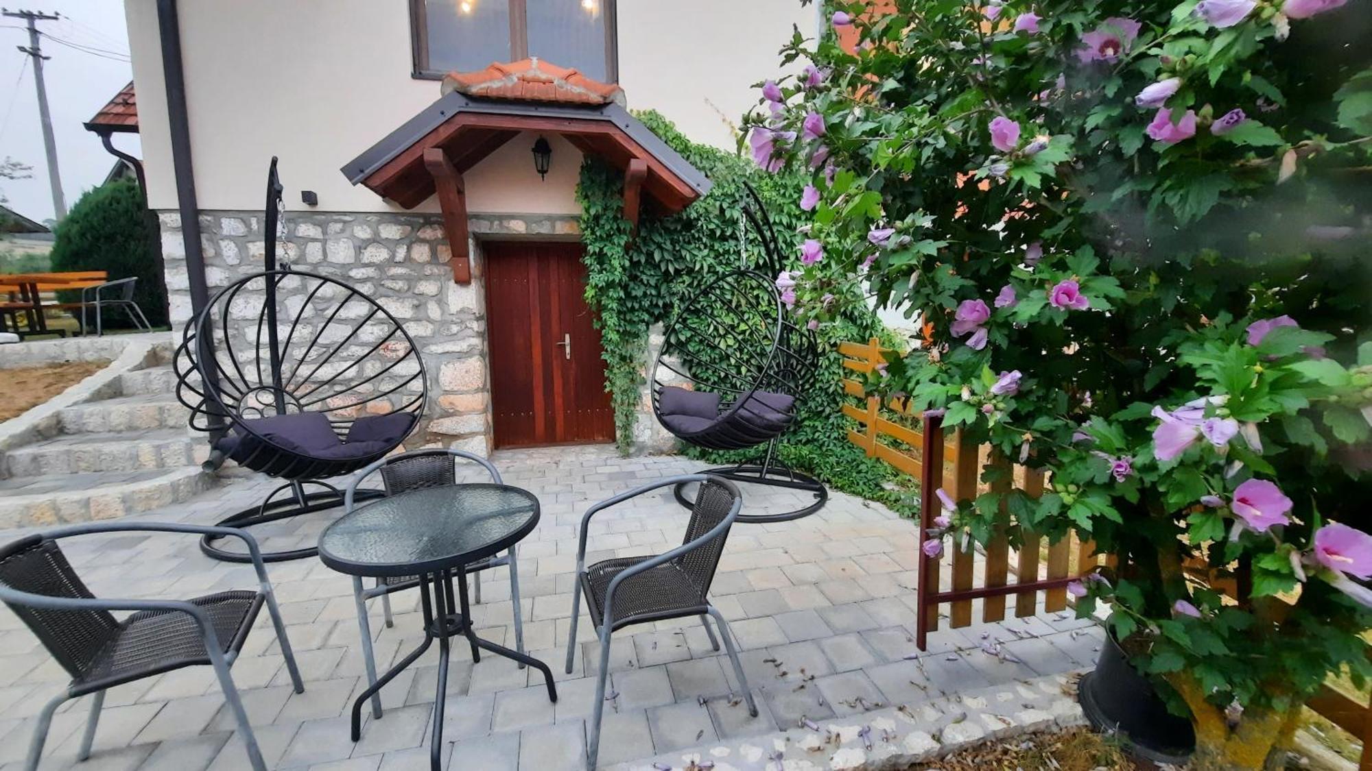 Seoski Turizam Melovic Rozanstvo Exterior photo